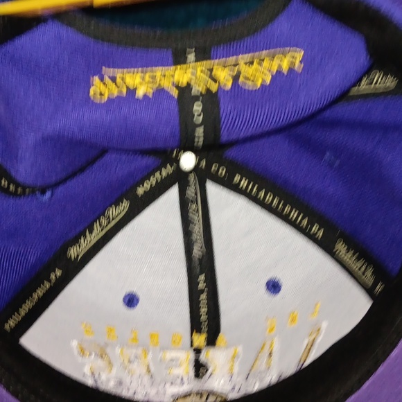 LOS ANGELES  LAKERS  MITCHELL &Ness  hardwood classic - Picture 8 of 8
